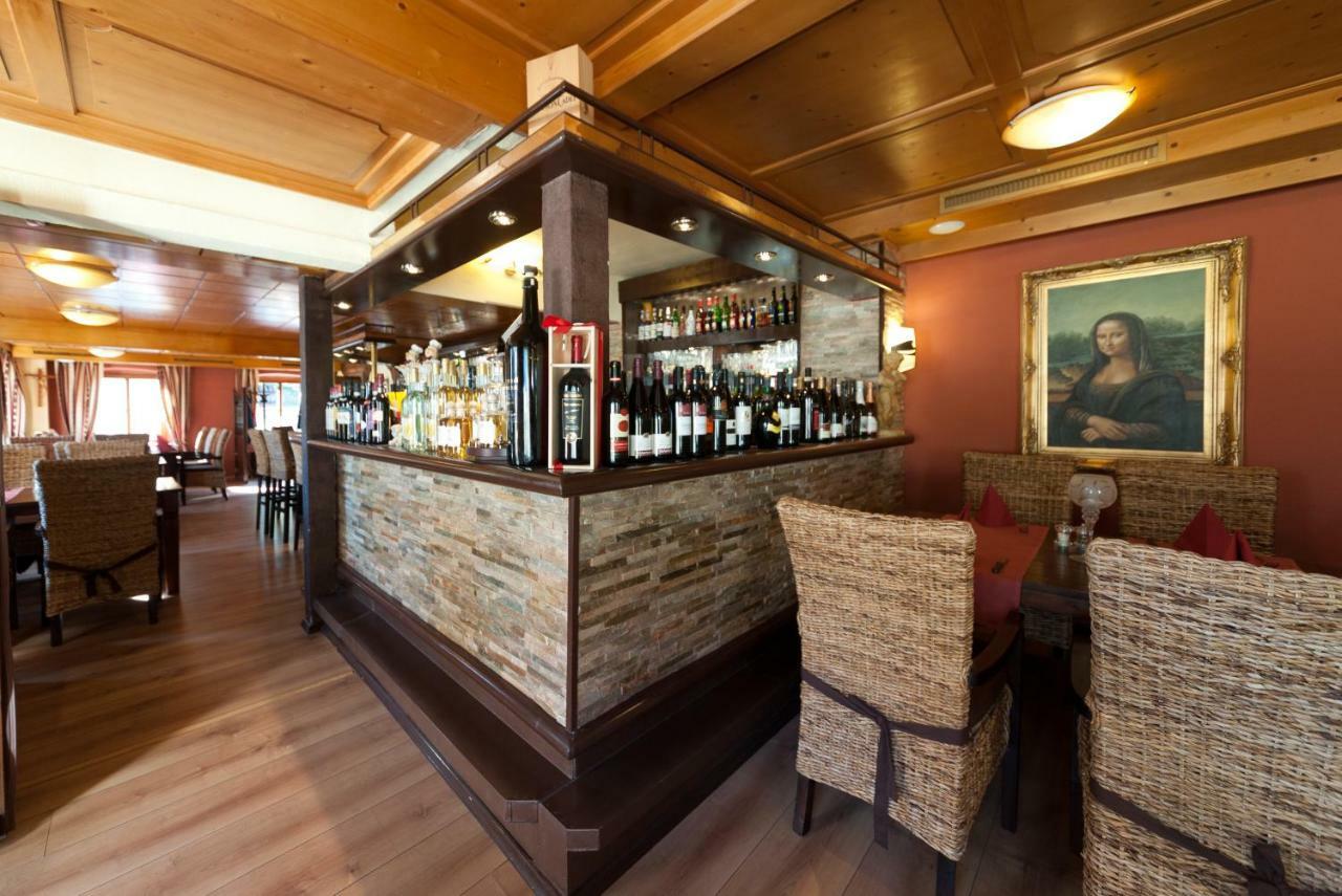 Hotel Gruner Baum Lindau  Luaran gambar
